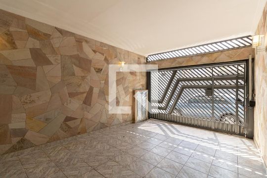 Garagem de casa à venda com 2 quartos, 170m² em Vila Vera, São Paulo