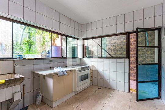 Área de Serviço de casa à venda com 3 quartos, 300m² em Jardim Santo André, Santo André