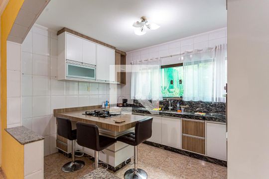 Cozinha de casa à venda com 3 quartos, 300m² em Jardim Santo André, Santo André