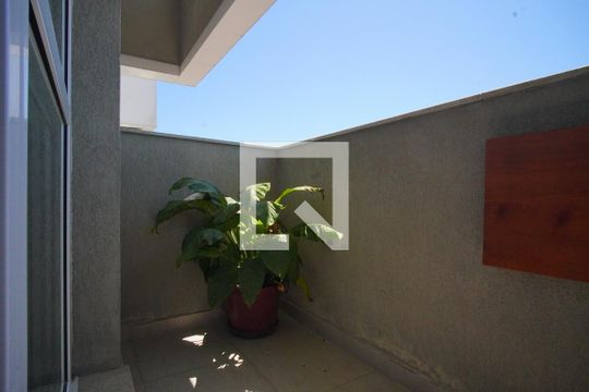 Sacada  de apartamento para alugar com 1 quarto, 52m² em Petrópolis, Porto Alegre