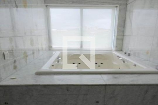 Casa de Condomínio à venda com 4 quartos, 1200m² em Alphaville, Nova Lima