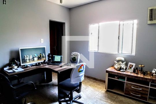 Casa à venda com 4 quartos, 516m² em Santa Efigênia, Belo Horizonte