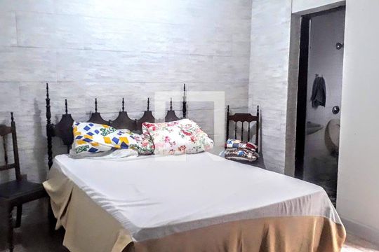 Casa à venda com 7 quartos, 336m² em Santa Lúcia, Belo Horizonte