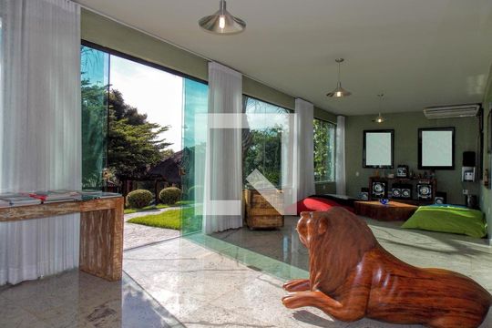 Casa de Condomínio à venda com 5 quartos, 800m² em Jardins, Brumadinho