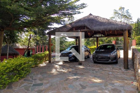 Casa de Condomínio à venda com 5 quartos, 800m² em Jardins, Brumadinho