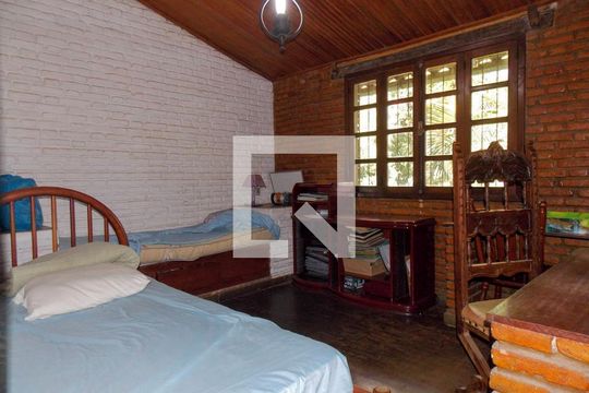Casa à venda com 4 quartos, 360m² em Palmeiras, Belo Horizonte