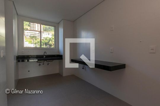 Apartamento à venda com 4 quartos, 143m² em Santa Lúcia, Belo Horizonte