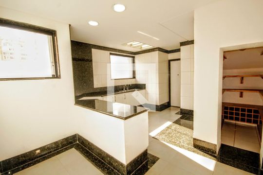 Cozinha de apartamento à venda com 4 quartos, 356m² em Savassi, Belo Horizonte