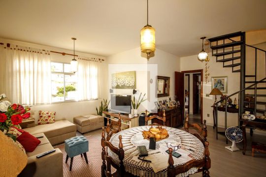 Apartamento à venda com 4 quartos, 177m² em Santa Efigênia, Belo Horizonte