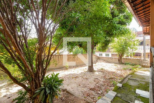 Casa à venda com 3 quartos, 267m² em Dom Bosco, Belo Horizonte
