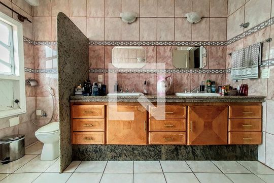 Casa de Condomínio à venda com 4 quartos, 800m² em Residencial Vale das Araras, Nova Lima