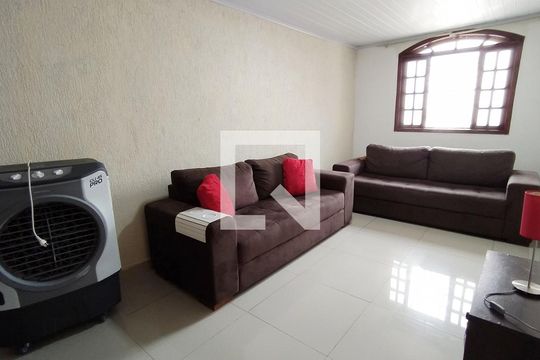 Casa à venda com 3 quartos, 235m² em Jardim Leblon, Belo Horizonte
