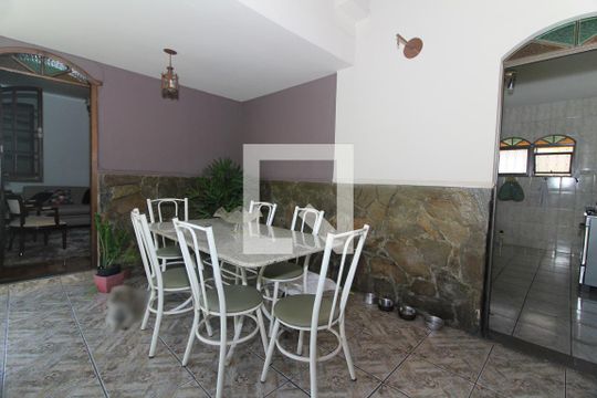 Área externa de casa à venda com 3 quartos, 367m² em Santa Branca, Belo Horizonte
