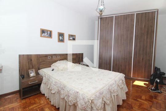 Quarto de casa à venda com 3 quartos, 367m² em Santa Branca, Belo Horizonte