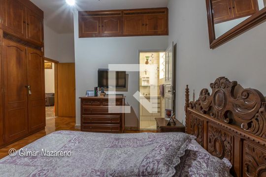 Casa à venda com 5 quartos, 353m² em Floresta, Belo Horizonte