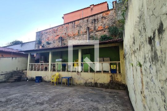 Casa para alugar com 4 quartos, 320m² em Canaã, Belo Horizonte