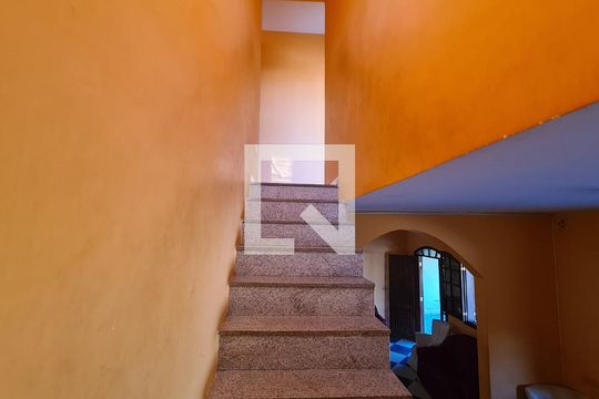 Casa para alugar com 4 quartos, 320m² em Canaã, Belo Horizonte