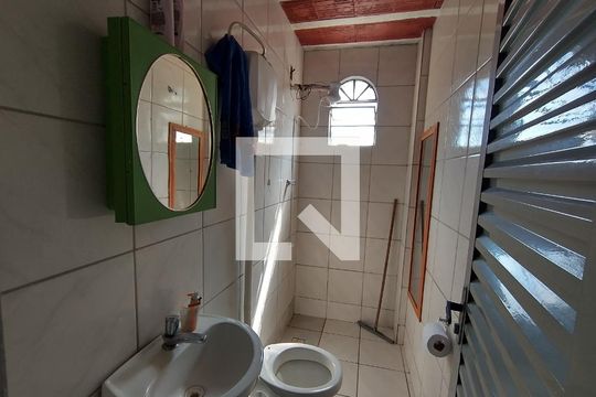 Casa à venda com 6 quartos, 200m² em Riacho das Pedras, Contagem