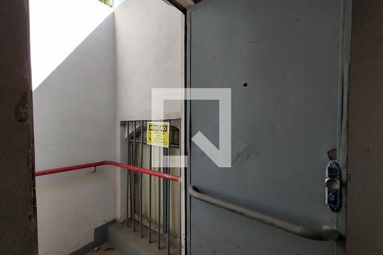 Casa à venda com 6 quartos, 200m² em Riacho das Pedras, Contagem