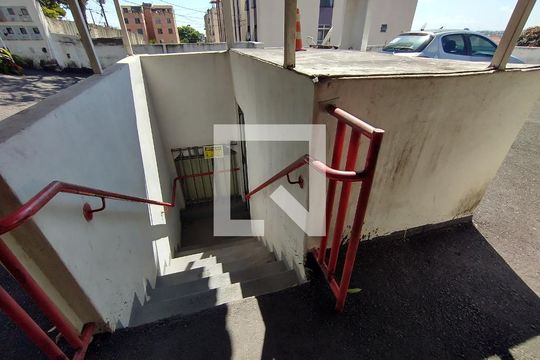 Casa à venda com 6 quartos, 200m² em Riacho das Pedras, Contagem