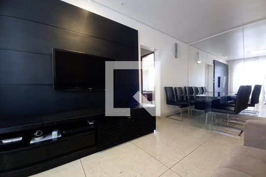 Apartamento à venda com 3 quartos, 153m² em Heliópolis, Belo Horizonte