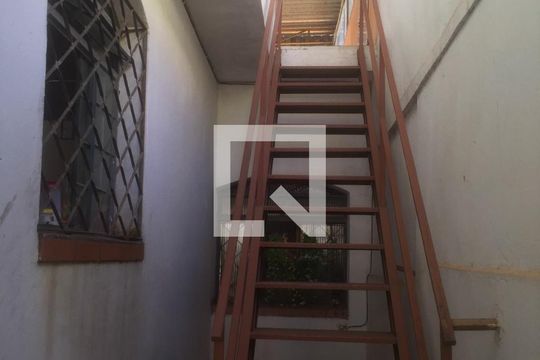 Casa à venda com 3 quartos, 230m² em Santa Tereza, Belo Horizonte