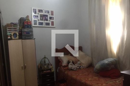 Casa à venda com 3 quartos, 230m² em Santa Tereza, Belo Horizonte