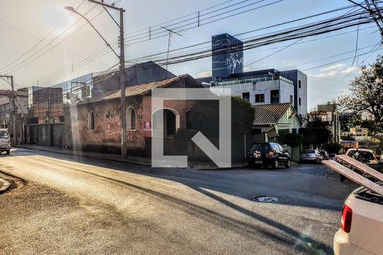 Casa à venda com 4 quartos, 137m² em Colégio Batista, Belo Horizonte