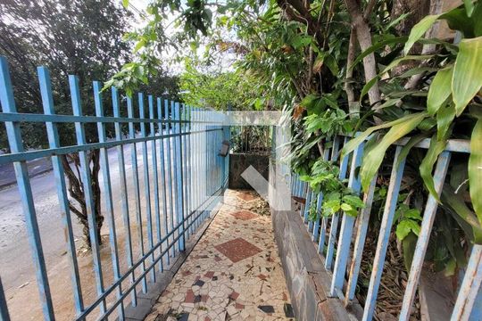 Casa à venda com 3 quartos, 257m² em Solar do Barreiro, Belo Horizonte