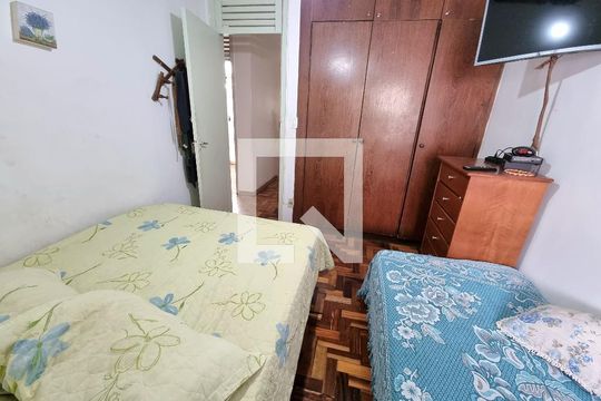 Casa à venda com 4 quartos, 231m² em Alípio de Melo, Belo Horizonte