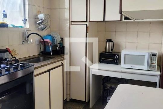 Apartamento à venda com 4 quartos, 110m² em Santo Antônio, Belo Horizonte