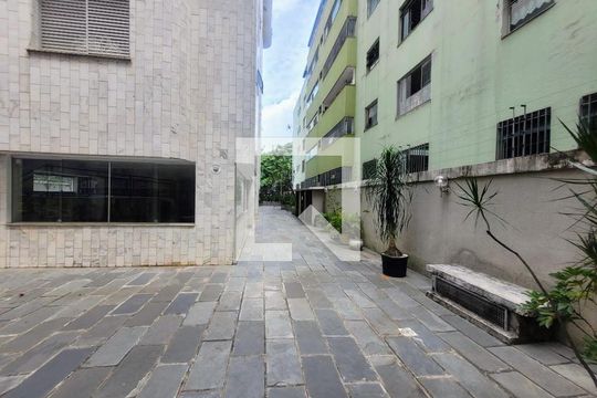 Apartamento à venda com 4 quartos, 110m² em Santo Antônio, Belo Horizonte
