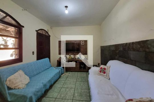 Casa à venda com 3 quartos, 320m² em Glória, Belo Horizonte