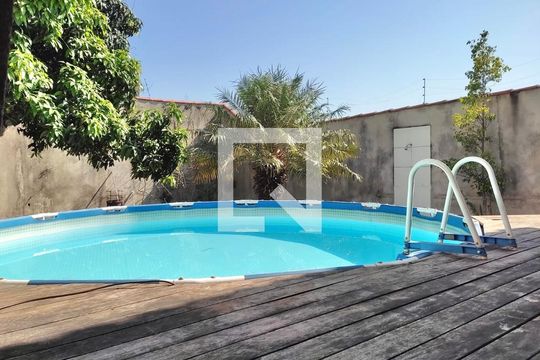 Casa à venda com 4 quartos, 271m² em Arvoredo, Contagem