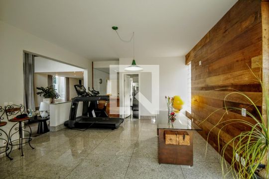 Casa à venda com 4 quartos, 412m² em Vila Castela, Nova Lima