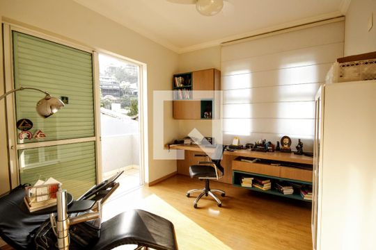 Casa à venda com 4 quartos, 412m² em Vila Castela, Nova Lima