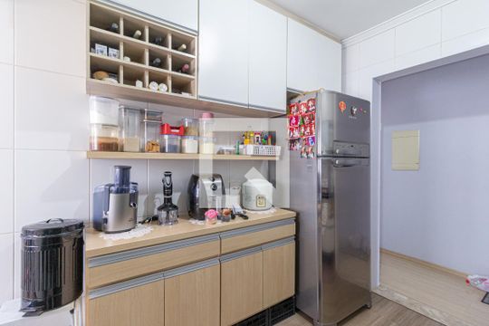 Cozinha de apartamento para alugar com 3 quartos, 84m² em Vila Osasco, Osasco
