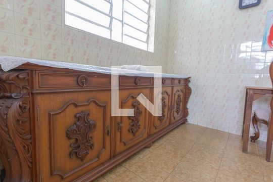 Cozinha de casa à venda com 2 quartos, 360m² em Jardim Maria Estela, São Paulo