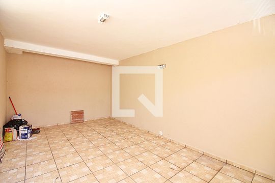 Garagem de casa para alugar com 2 quartos, 140m² em Nova Petrópolis, São Bernardo do Campo