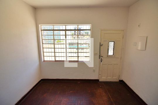 Sala  de casa para alugar com 2 quartos, 140m² em Nova Petrópolis, São Bernardo do Campo