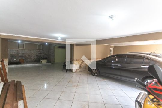 Garagem de casa para alugar com 3 quartos, 386m² em Parque dos Passaros, São Bernardo do Campo