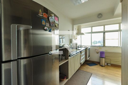 Cozinha de apartamento à venda com 3 quartos, 92m² em Cerqueira César, São Paulo
