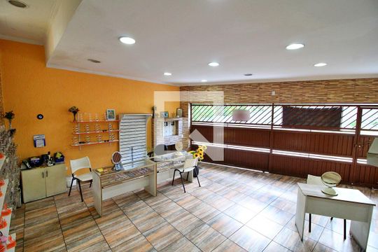 Garagem de casa à venda com 3 quartos, 222m² em Parque Novo Oratório, Santo André