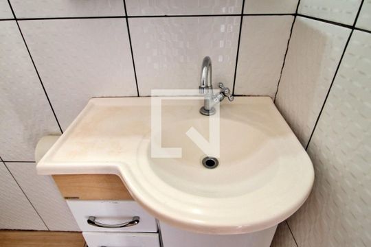 Banheiro da Suíte de casa à venda com 3 quartos, 222m² em Parque Novo Oratório, Santo André