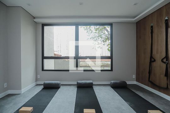 Área comum Sala Yoga de apartamento para alugar com 1 quarto, 26m² em Perdizes, São Paulo