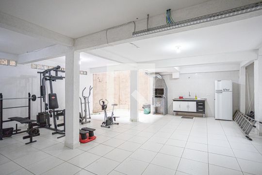 Área comum de apartamento para alugar com 2 quartos, 100m² em Vila Sul Americana, Carapicuíba