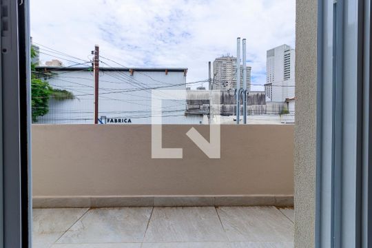 Varanda de kitnet/studio para alugar com 1 quarto, 18m² em Chácara Santo Antônio (zona Sul), São Paulo