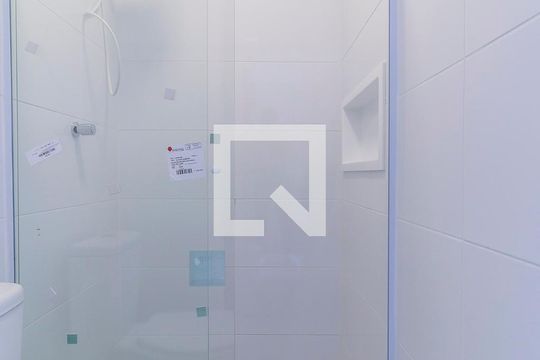 Banheiro da Suíte de kitnet/studio para alugar com 1 quarto, 18m² em Chácara Santo Antônio (zona Sul), São Paulo
