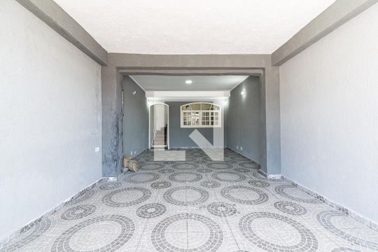 Garagem de casa à venda com 2 quartos, 210m² em Vila do Encontro, São Paulo