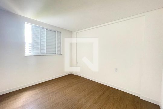 Quarto suíte de apartamento à venda com 3 quartos, 148m² em Manacás, Belo Horizonte
